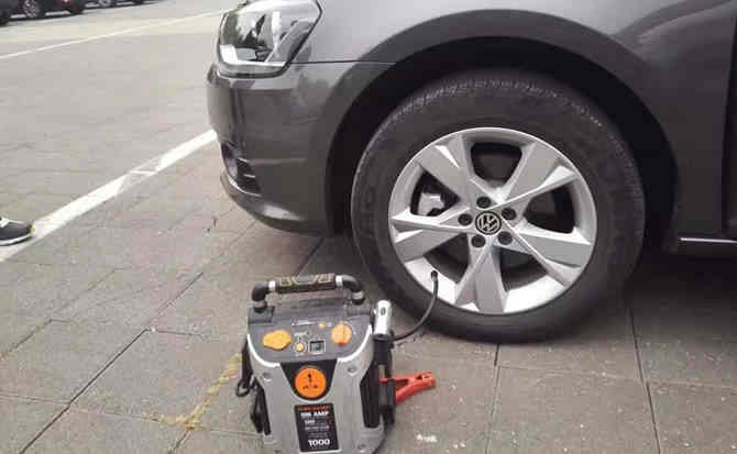 奉新汽车搭电案例